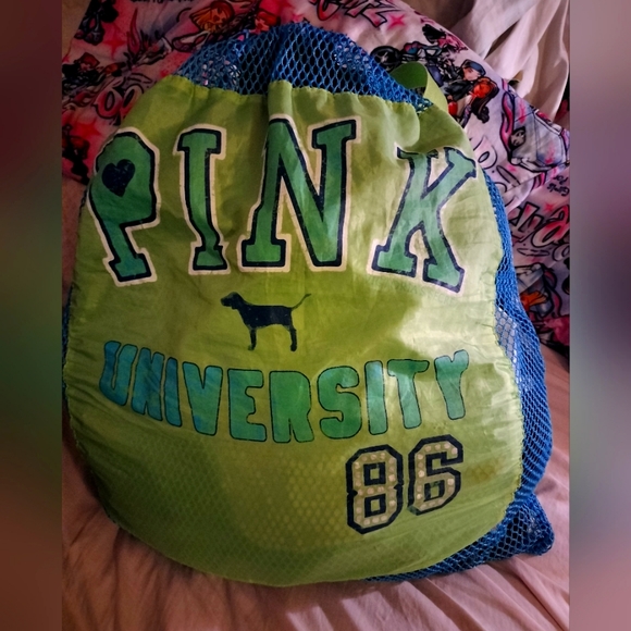 VINTAGE RARE VS PINK MESH CAMPUS LAUNDRY BAG - Picture 2 of 6